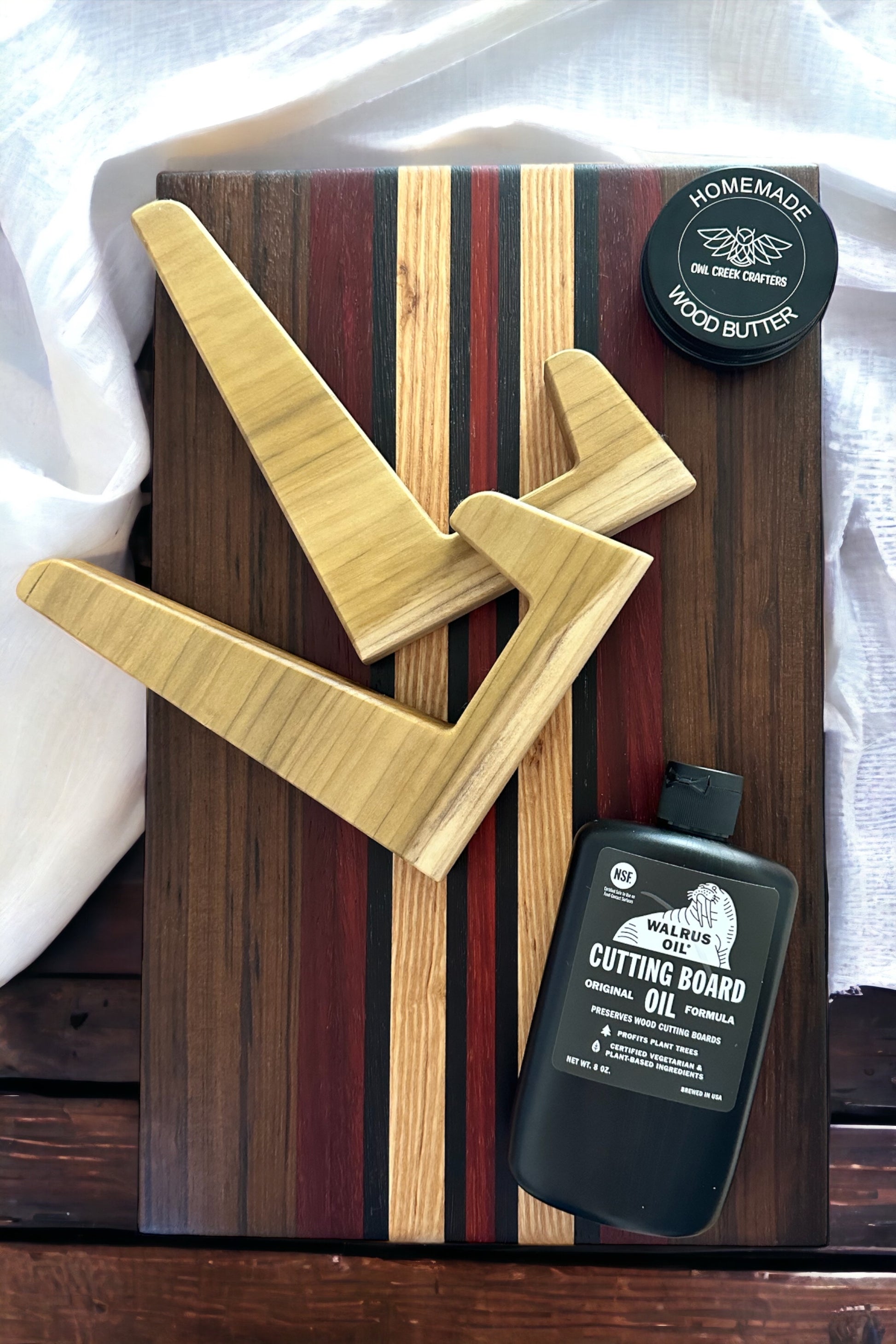 Yote Exotic Wood Cutting Board, Laying Bundle side