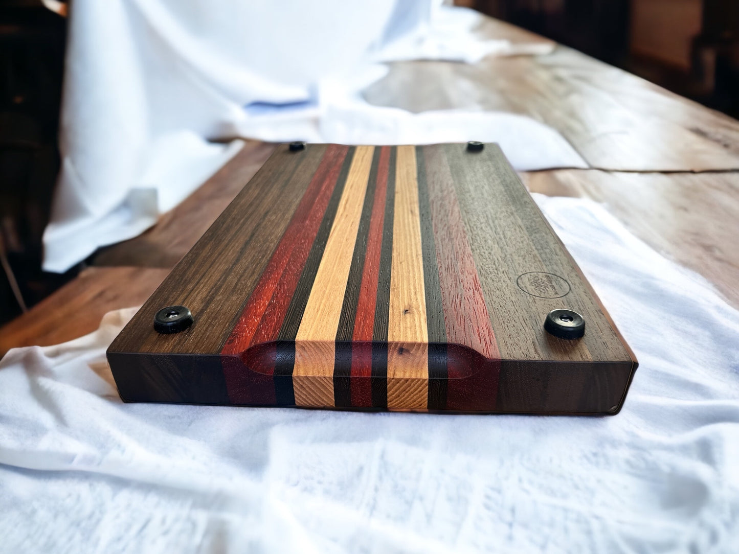 Yote Exotic Wood Cutting Board, Detail side